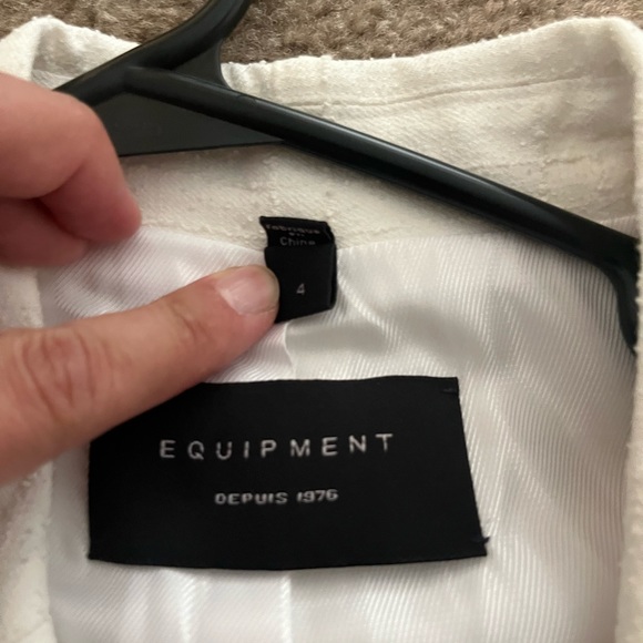 Blazer - Picture 4 of 4